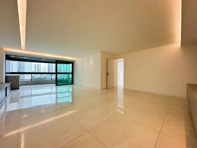 Apartamento para locação com 4 quartos em Boa Viagem
