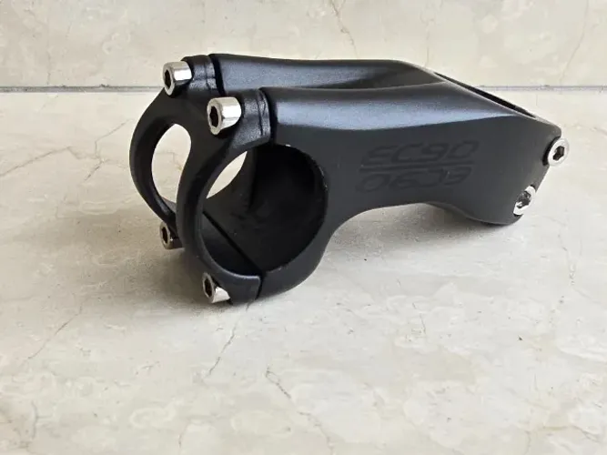 Mesa Carbono EC90 - Guidão 31.8mm x 70mm x 17 graus 