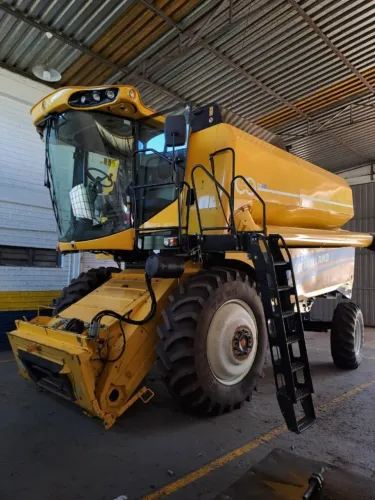 COLHEITADEIRA USADA, NEW HOLLAND, MODELO TX4.90 - ANO 2022