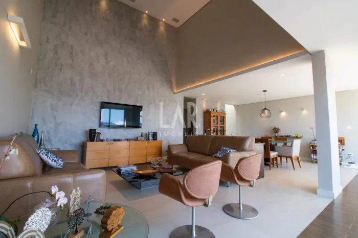 Casa em Condomínio à venda, 4 quartos, 1 suíte, 4 vagas, Mirante da Mata - Nova Lima/MG
