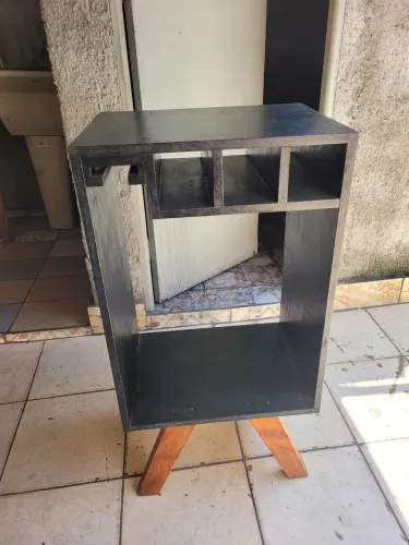 130 reais pra vender rápido Bar adega preto semi novo