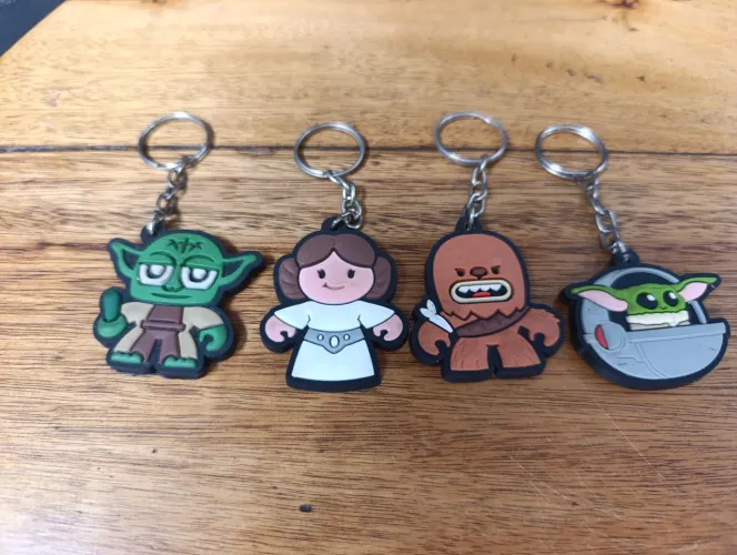 Chaveiros Star Wars em borracha. Baby Yoda, Mestre Jedi Yoda, Chewbacca e Princesa Léia