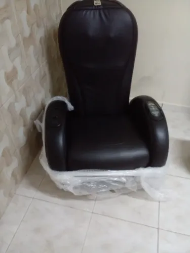 Poltrona de massagem e auxiliar de pernas
