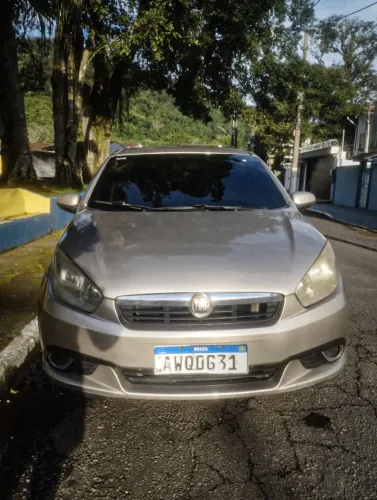 Fiat Grand Siena Attrac. 1.4 EVO F.flex 8V 2013