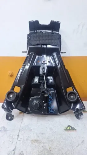 Suporte Estepe Commander 2022 