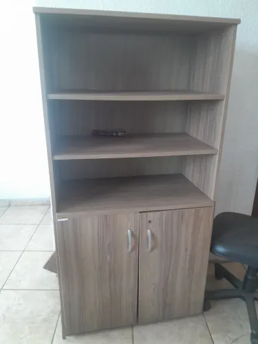 Estante em mdf excelente condição 