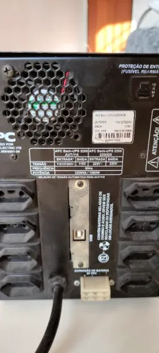 Nobreak Apc 2200