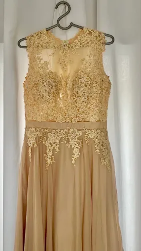 Vestido de Festa, Formatura, Madrinha. Tam. 42. De 490,00 por 300,00