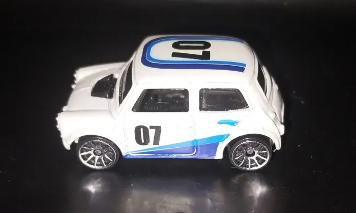 Miniatura Hot Wheels Mini Cooper 07