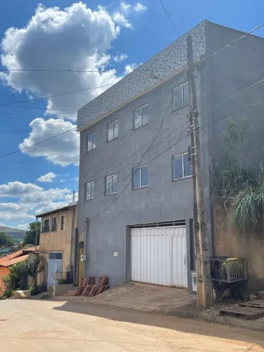 VENDO PRÉDIO PARACATU MG - BAIRRO SANTA LÚCIA