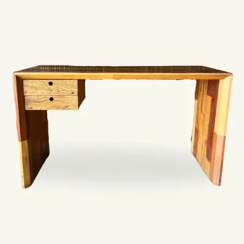 Mesa U com gavetas - Sob encomenda.