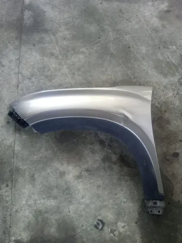 Paralama esquerdo Creta turbo GDI original detalhe Visto na foto 