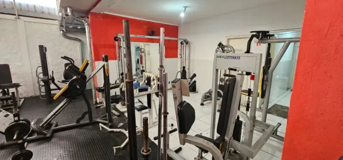 OPORTUNIDADE ÚNICA: Academia de Musculação e Centro de Artes Marciais Consolidado!