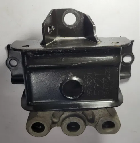 Coxim suporte motor Onix lado direito - *