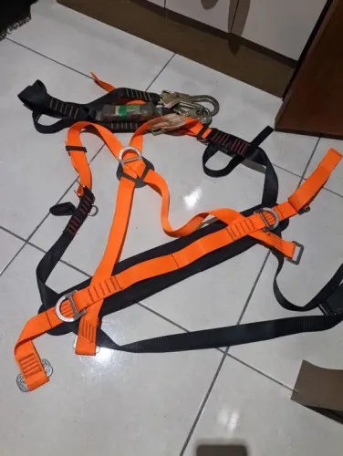 Cinto de segurança para trabalho com talabarte