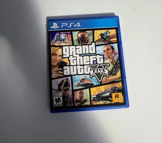 Grand Theft Auto V (GTA V) - PS4