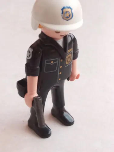 Policial - Playmobil da Geobra