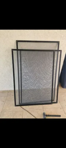 Tela de mosquiteira e rede de proteção 