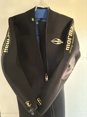 Roupa de mergulho masculina