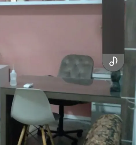 Escrivaninha Moderna para Escritório ou Home Office