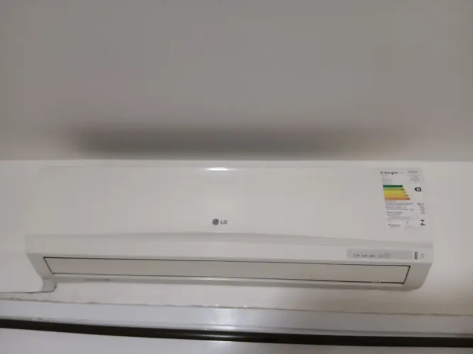 Ar condicionado LG 9000 BTUS  quente e frio já desinstalado e na caixa