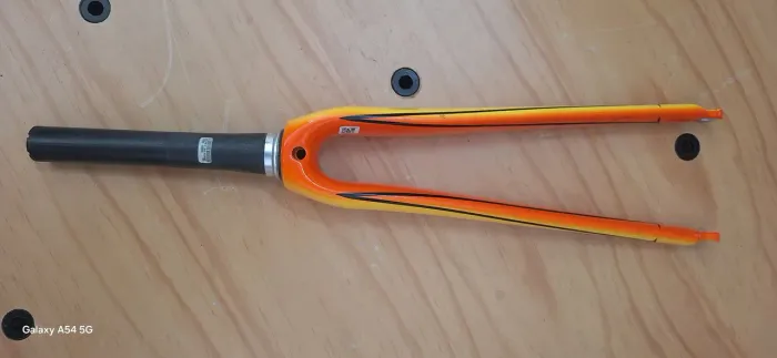 Garfo de speed Specialized novo fibra 