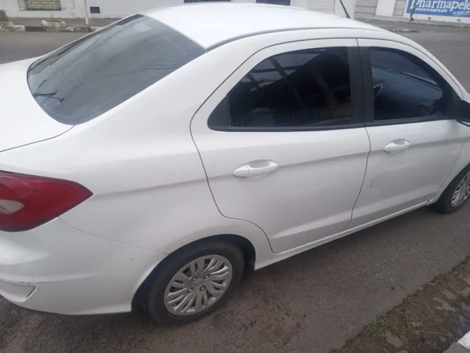 Ford KA 1.5 Sedan SE Plus 12V Flex 4P Mec. 2019