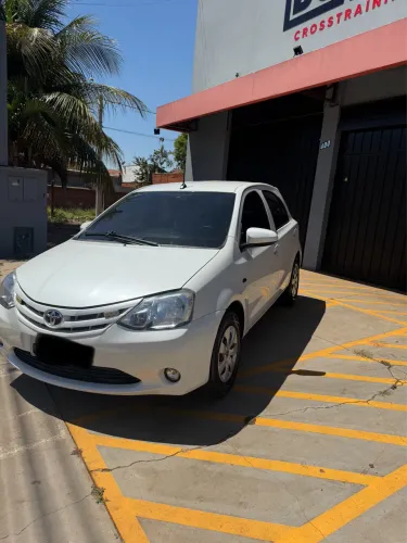 Toyota Etios X 1.3 Flex