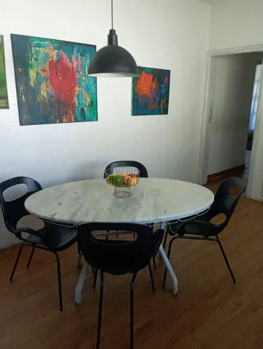 .Mesa mármore oval 4 lugares