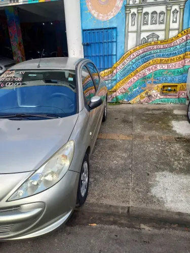 Peugeot 207 XR 1.4 Flex 8V 5P 2013