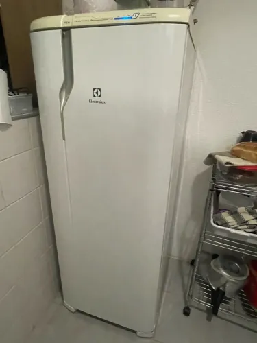 Geladeira Electrolux 1 porta