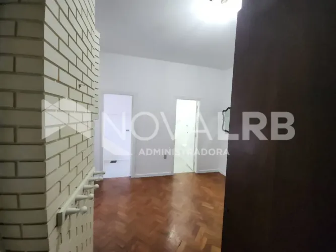 Excelente conjugado no Flamengo com 25m²