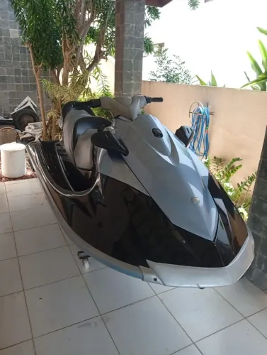 Jet ski 