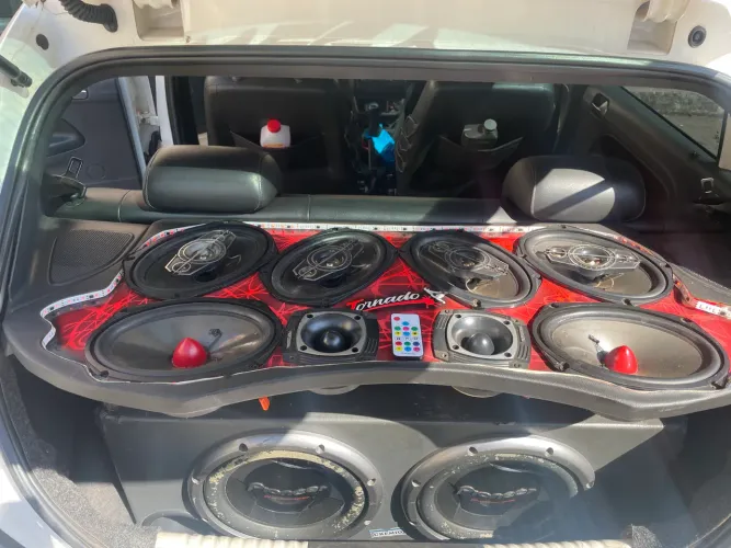 Som automotivo completo 