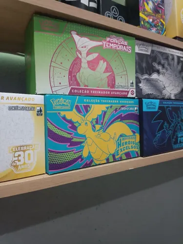 PEQUENA COLEÇÃO EDIÇÃO DE TREINADOR POKÉMON