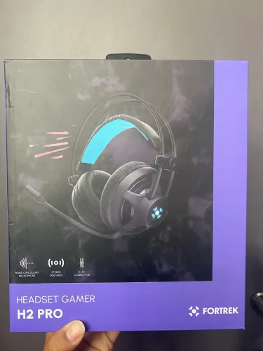 Headset Gamer Fortrek H2 Pro Preto com LEDs Azuis.