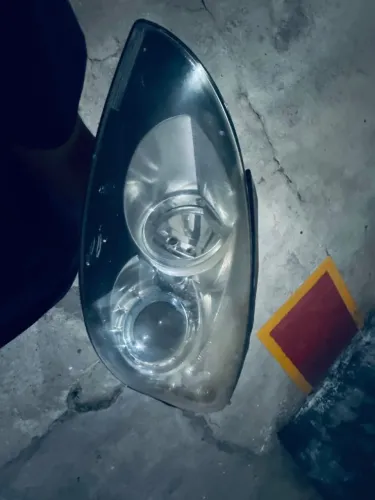Farol i30 2010 Original Hyundai - Usado em bom estado