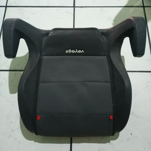 Acento elevado pra criança para carro
