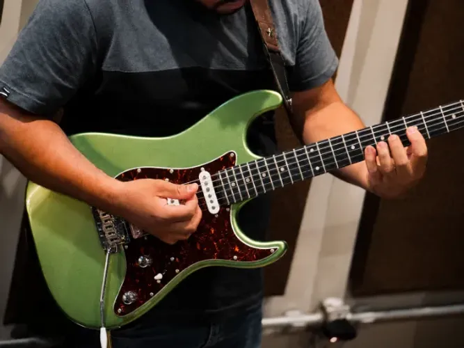 Guitarra Seizi Katana Musashi HSS Army Green
