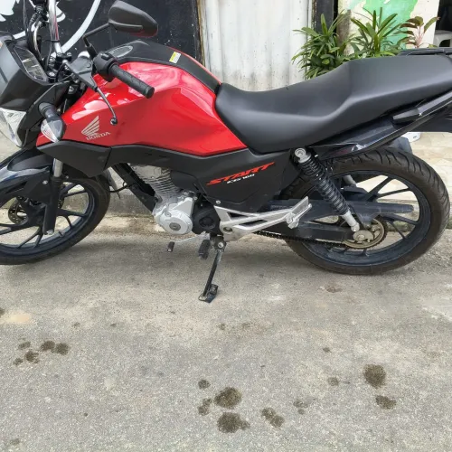 Vendo uma moto ano 2025-2026