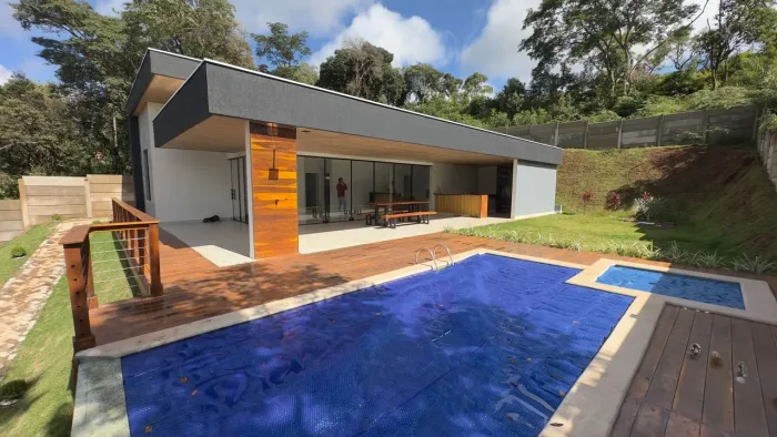 Chácara com 4 dormitórios à venda, 1000 m² por R$ 990.000 - Zona Rural - Itatiaiuçu/MG