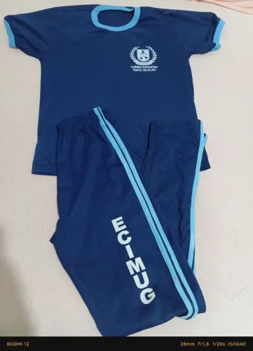 Uniforme escolar 