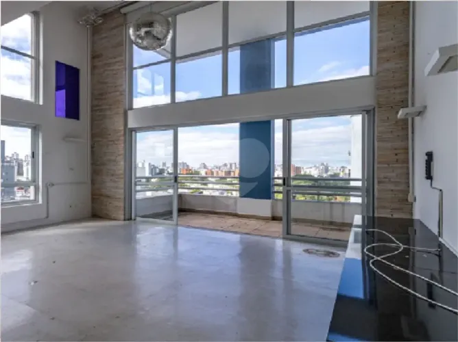 Duplex com 1 quartos à venda ou para locação em Vila madalena - SP