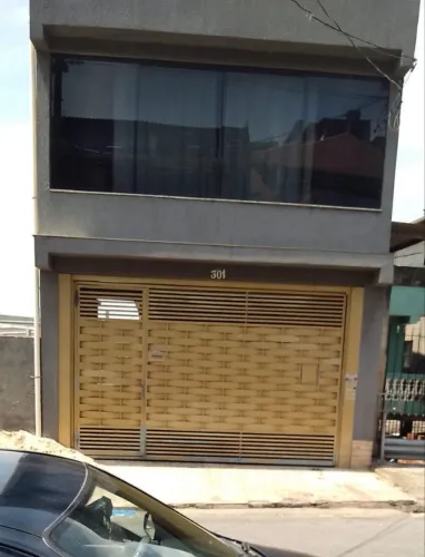 Sobrado com 3 dormitórios 