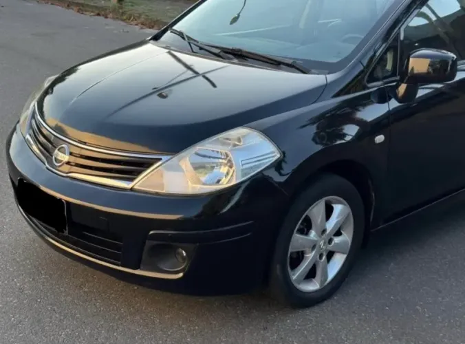 Nissan Tiida SL 1.8/1.8 Flex 16V Aut. 2013
