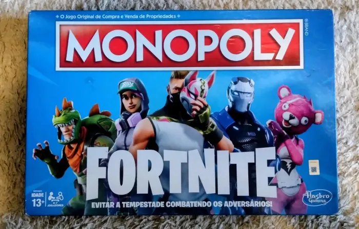 Jogo de tabuleiro Monopoly Fortnite
