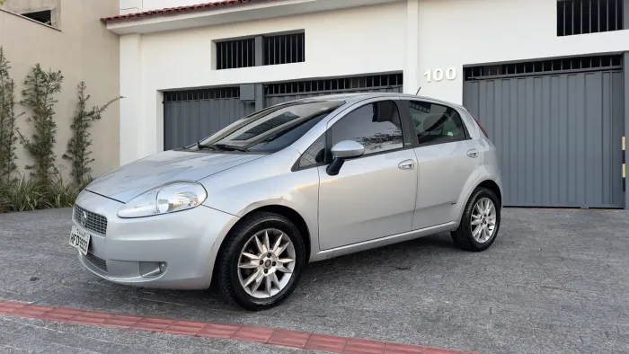 Fiat Punto Essence 1.6 Flex 16V 5P 2012