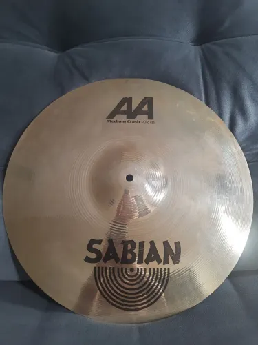 Crash Sabian AA 17' Médium Crash