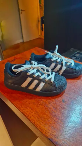 Tênis Adidas Original Infantil Nº 32 - Preto e Branco - Excelente Estado