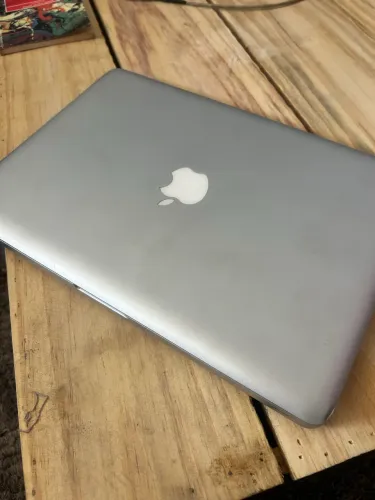 MacBook Pro 13? 2011 /8 giga de ram / ssd 240gb